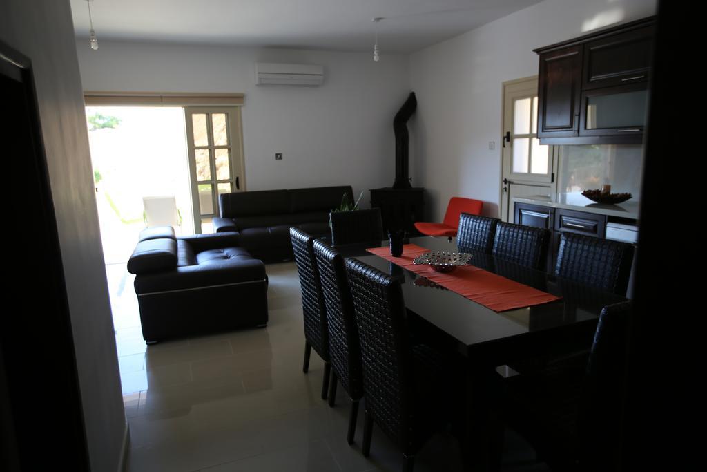Villa Melyia Kato Pyrgos Rom bilde