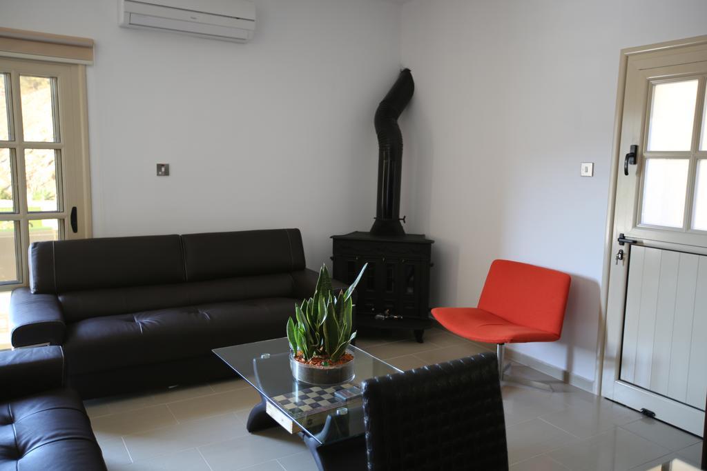 Villa Melyia Kato Pyrgos Rom bilde