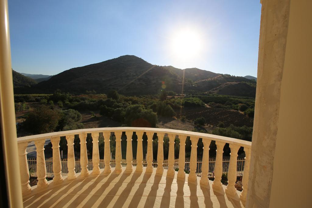Villa Melyia Kato Pyrgos Rom bilde
